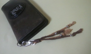 3_wallet_strap.jpg
